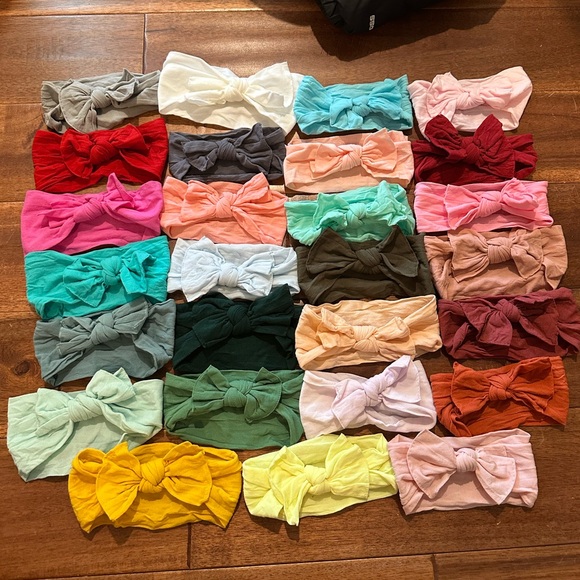 Lot of (27) Baby Bling Bows - EUC